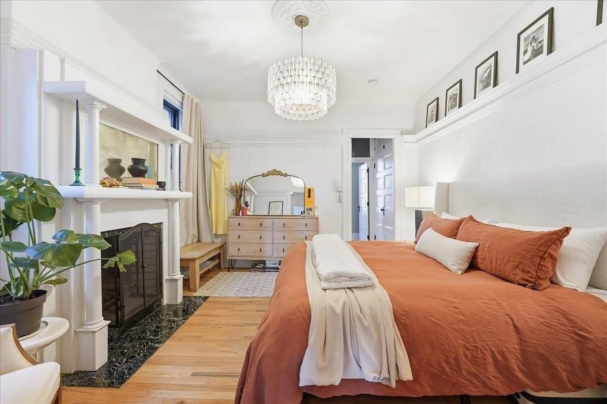 1114 Park Ave #5L - Photo 7 of 21