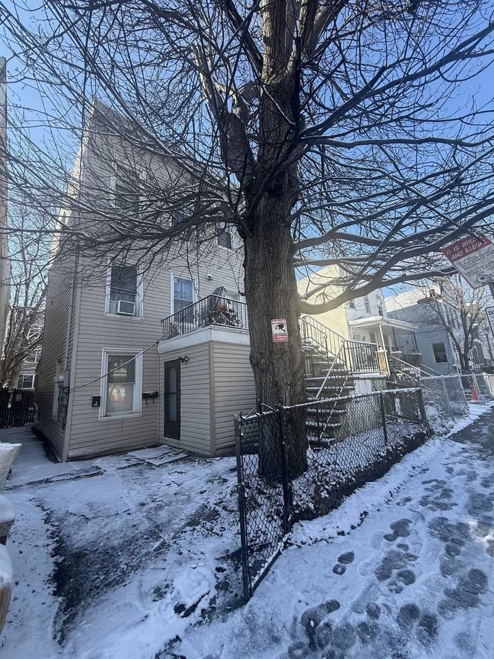 113 Myrtle Ave - Photo 2 of 10