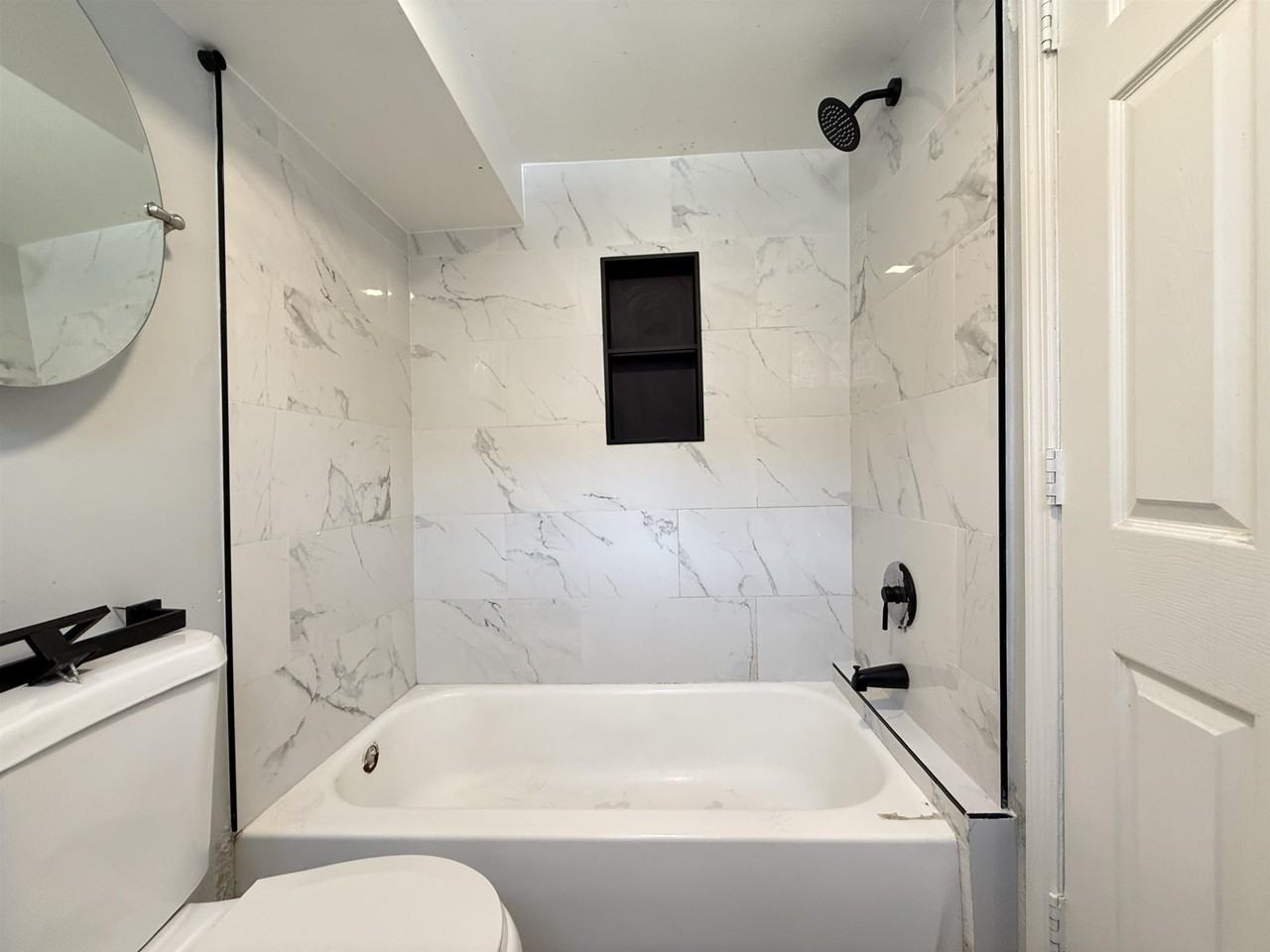 113 Myrtle Ave - Photo 4 of 10