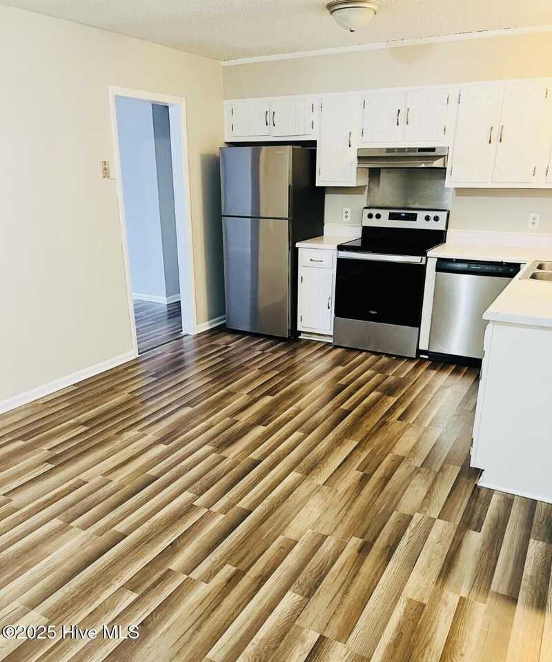 1105 Brownlea Dr Unit B #B - Photo 4 of 15