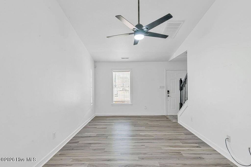 900 Springwood Dr - Photo 5 of 22