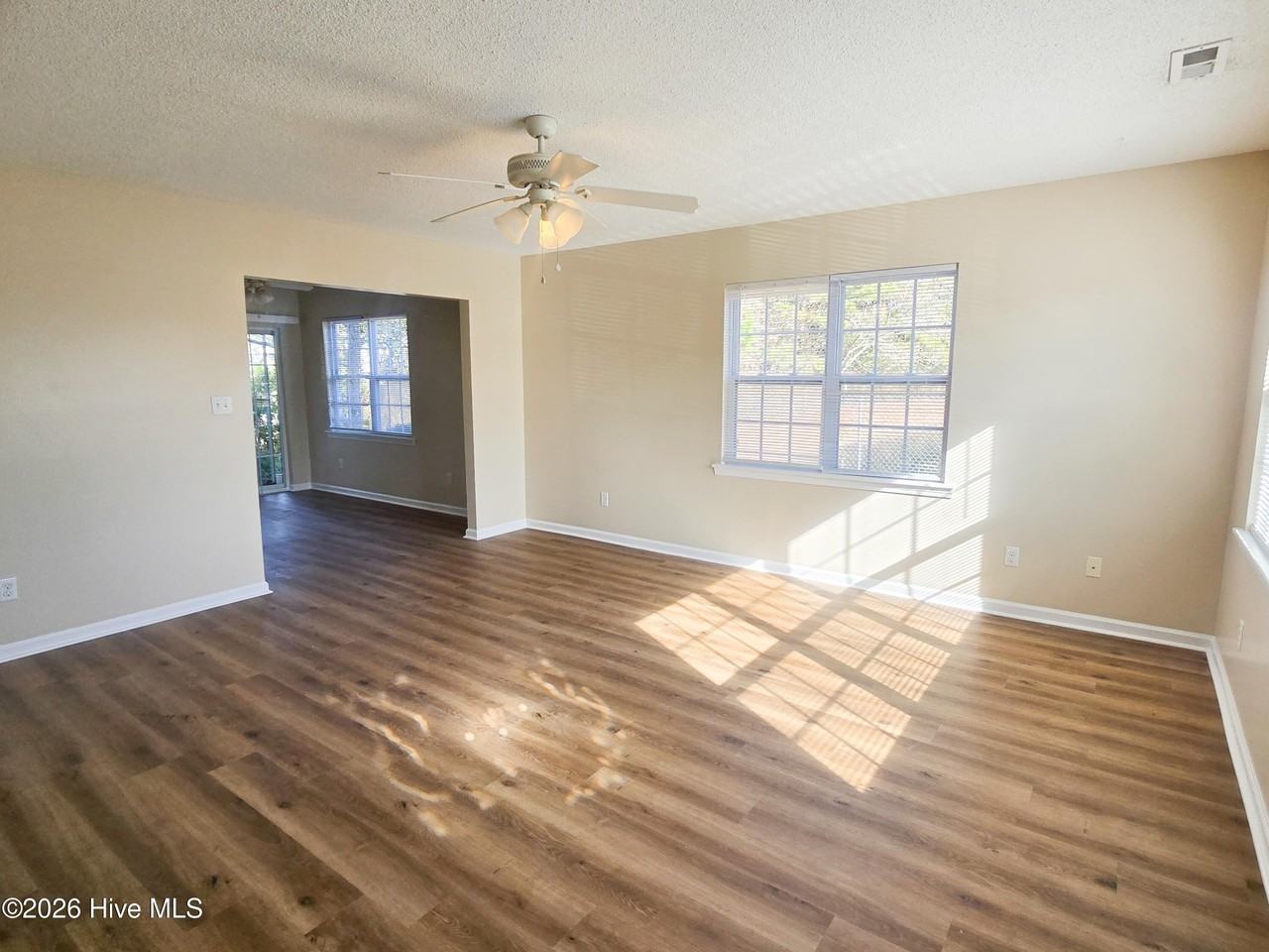 15 Pirates Cove Dr - Photo 2 of 24