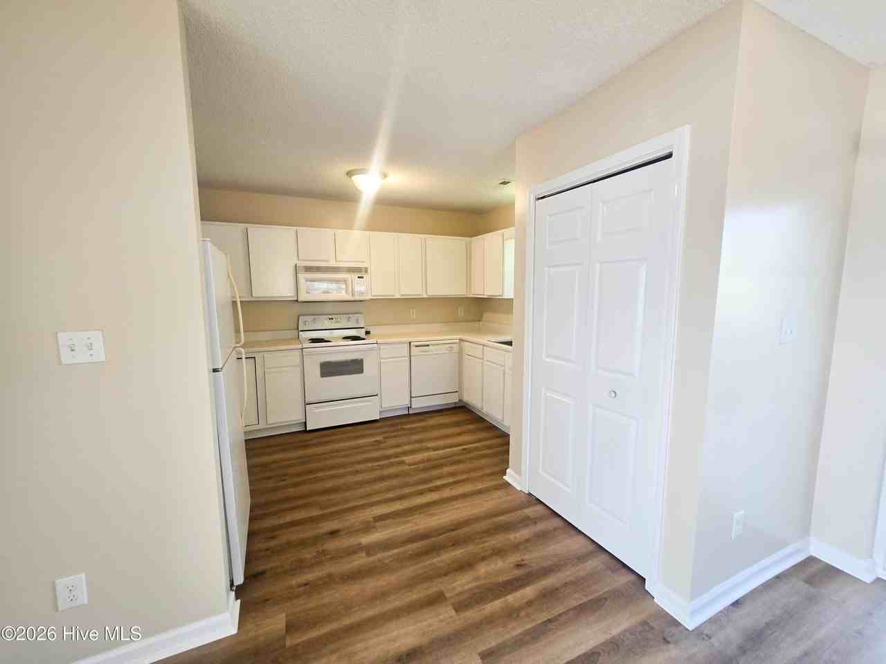 15 Pirates Cove Dr - Photo 6 of 24