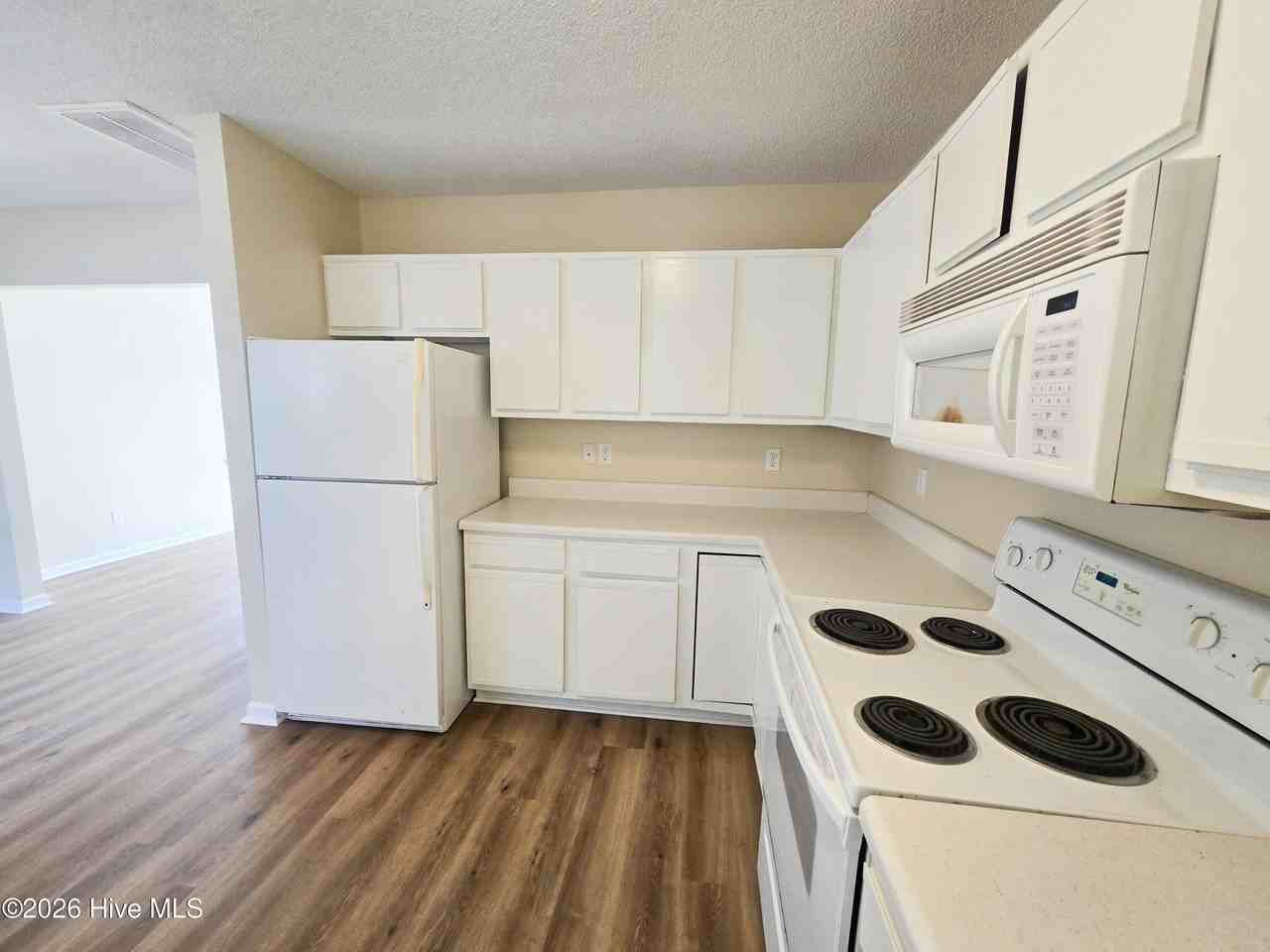 15 Pirates Cove Dr - Photo 7 of 24