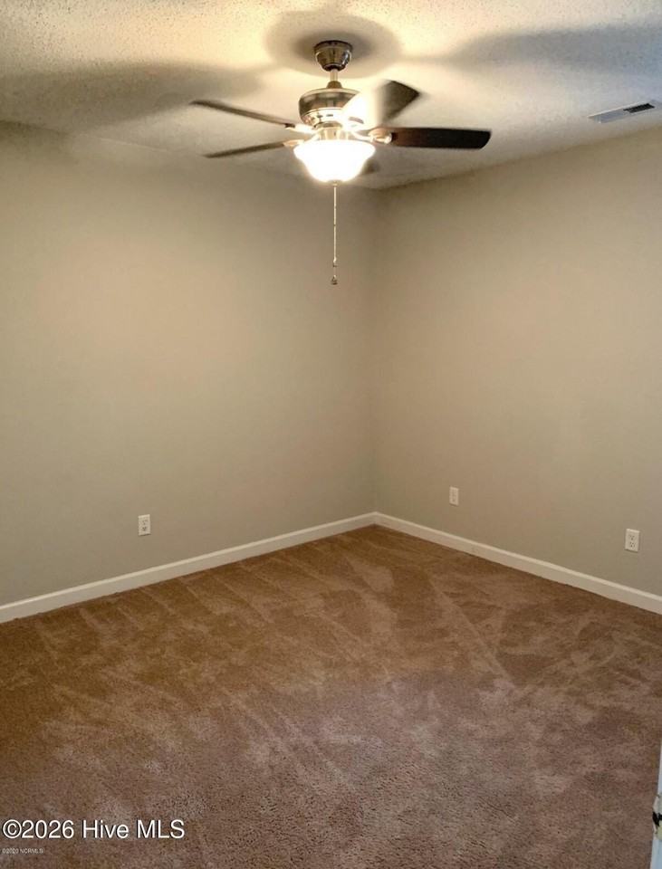 659 Third St Unit B #B - Photo 6 of 9