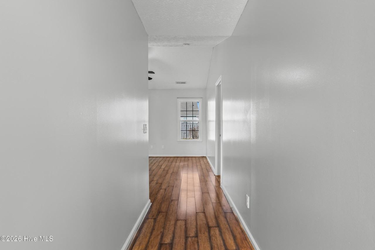 247 Red Carnation Dr - Photo 5 of 26