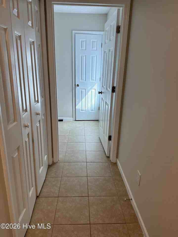4906 Woodbrook Dr - Photo 7 of 17