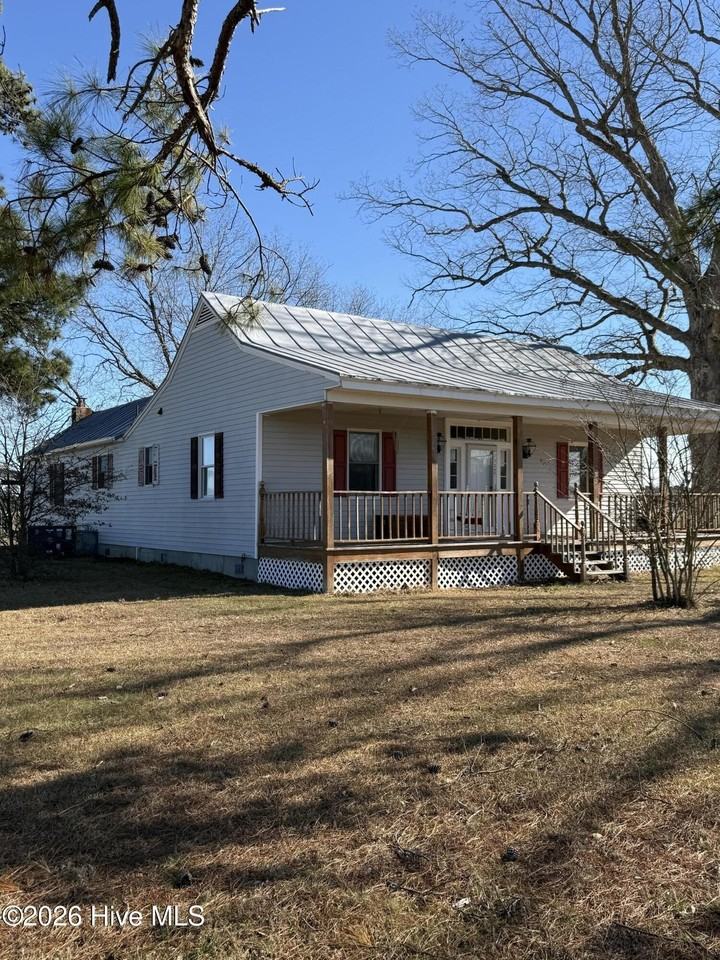 3337 Bell Arthur Rd - Photo 2 of 12