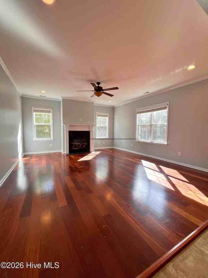 121 Stone Gate - Photo 3 of 22