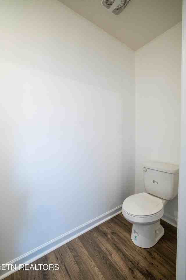 228 Belle Ct - Photo 7 of 37