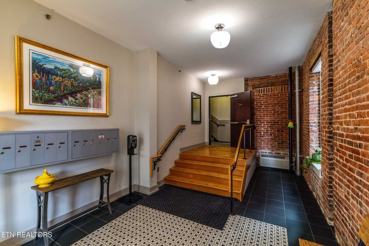 400 W Church Ave - Photo 7 of 23