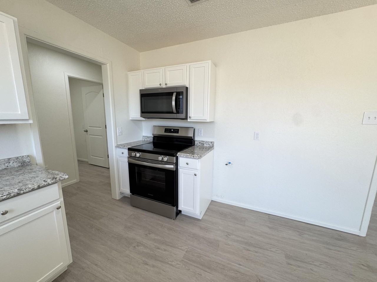 7825 Vernon Ave - Photo 7 of 20