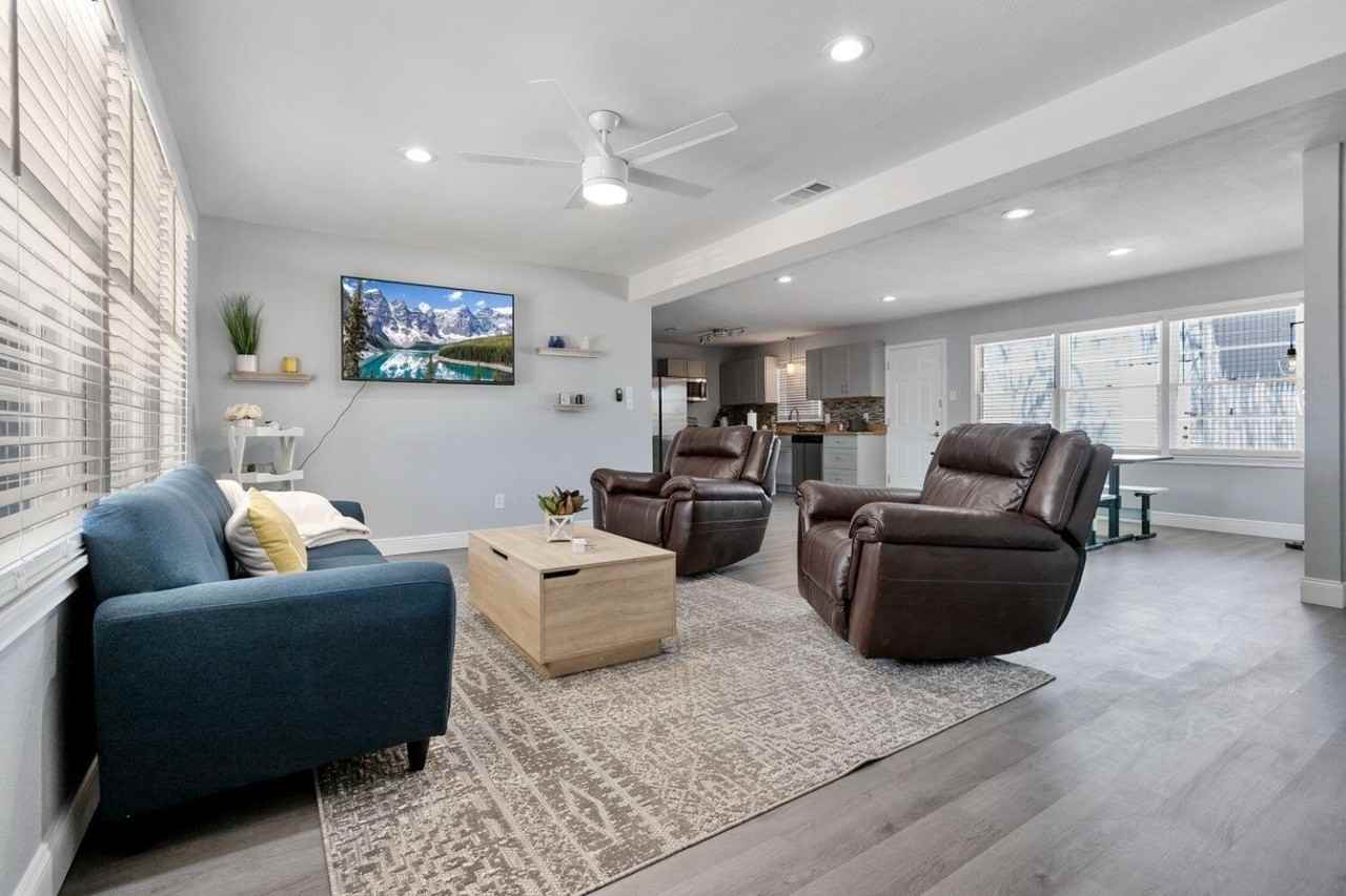 4804 44th St - Photo 5 of 25