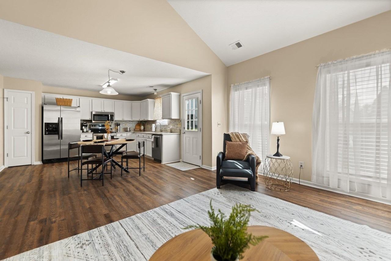 1409 Pleasant Ridge Dr - Photo 6 of 25