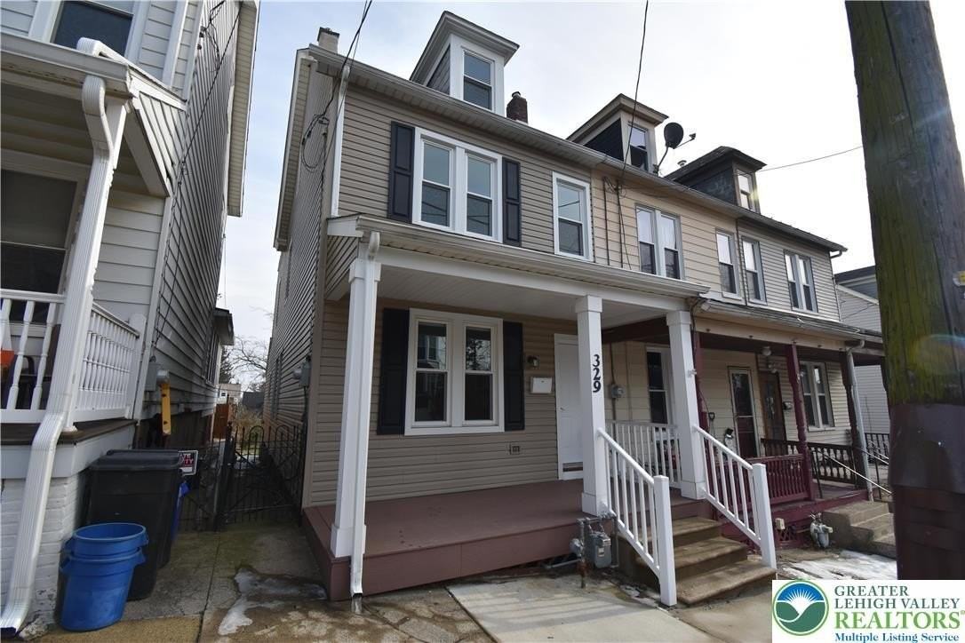 329 9th St - Photo 3 of 19