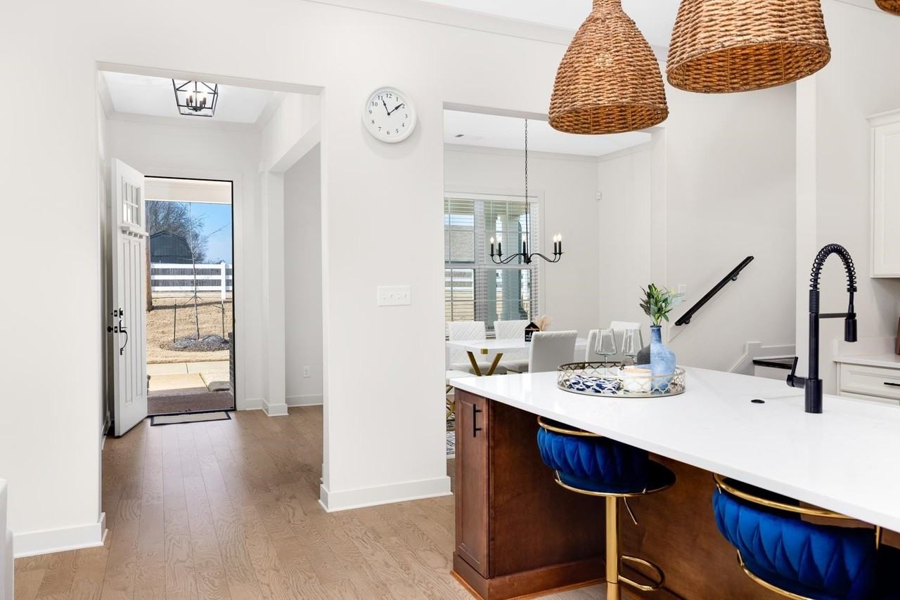 5628 Gerber Rd - Photo 6 of 40