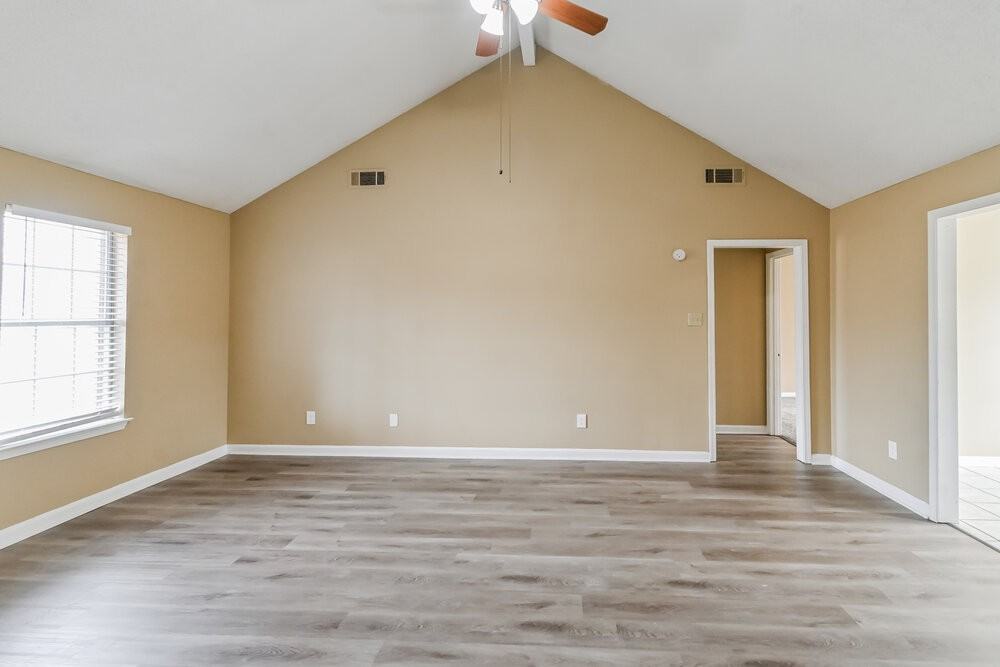 2570 Appling Glen Dr - Photo 5 of 16