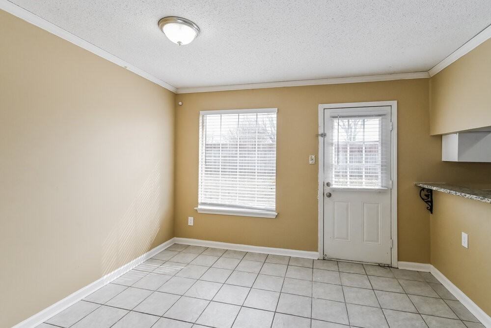 2570 Appling Glen Dr - Photo 6 of 16