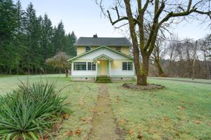 featured image of 117 W Benthein Rd #1