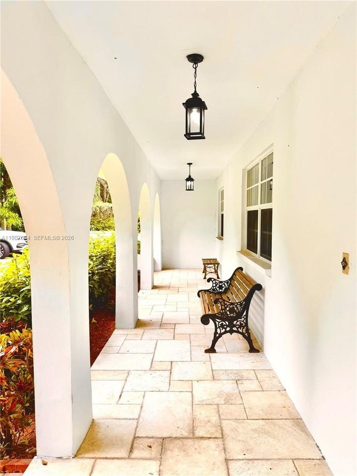 12525 Bernal St - Photo 2 of 19