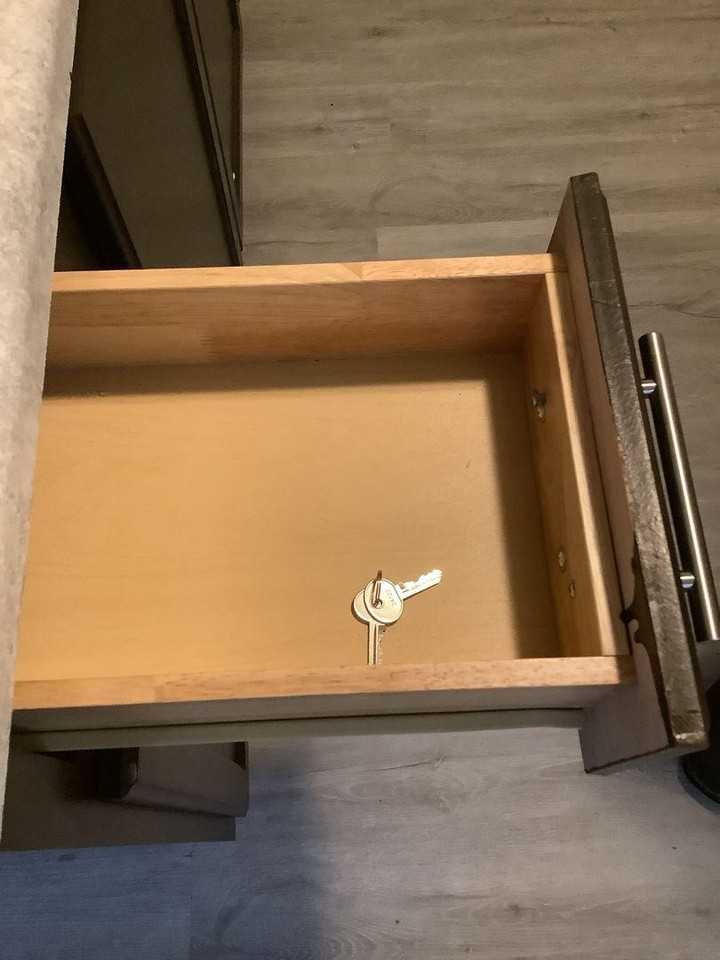 7656 S Ingleside Ave - Photo 5 of 10