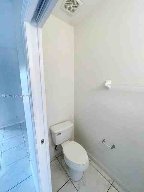 5230 Palmbrooke Cir - Photo 7 of 20