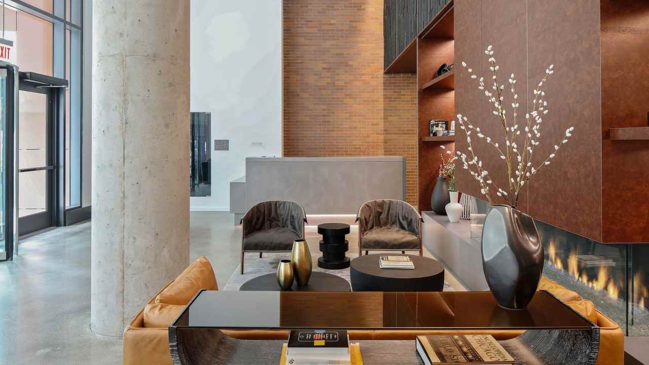 166 N Aberdeen St #1102