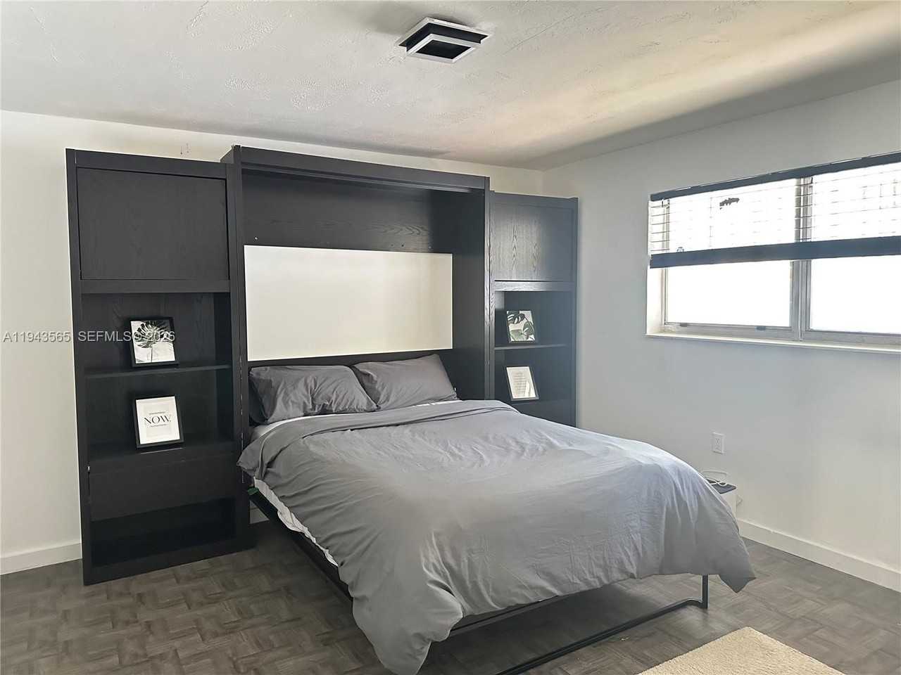 812 Nw 55th Ter #812 - Photo 4 of 10