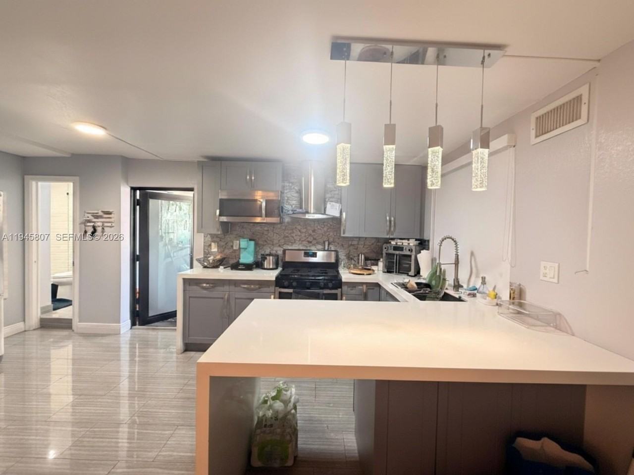 10417 Nw 129th St #B - Photo 2 of 10