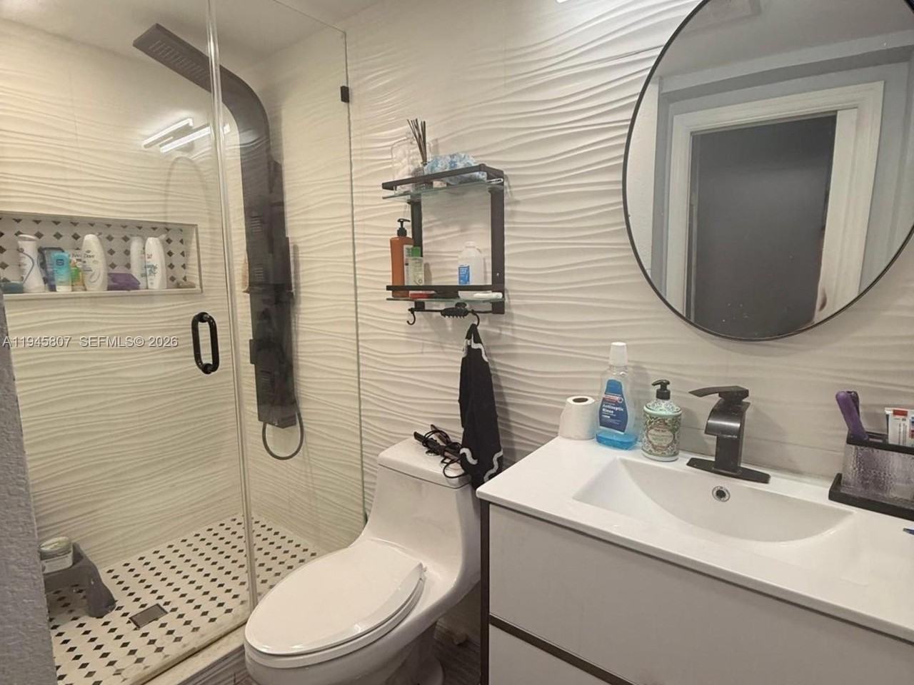 10417 Nw 129th St #B - Photo 7 of 10