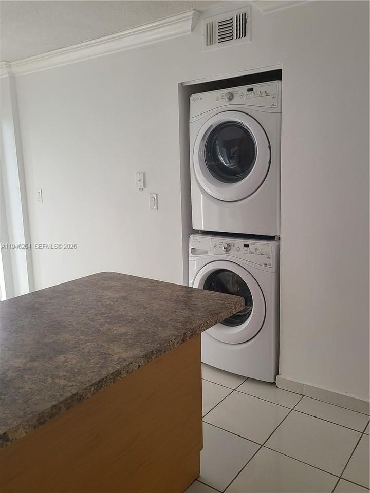 5440 W 21st Ct #302 - Photo 6 of 23