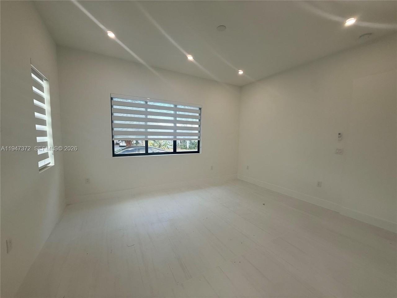 9500 Sw 25th Dr #EFF - Photo 2 of 9