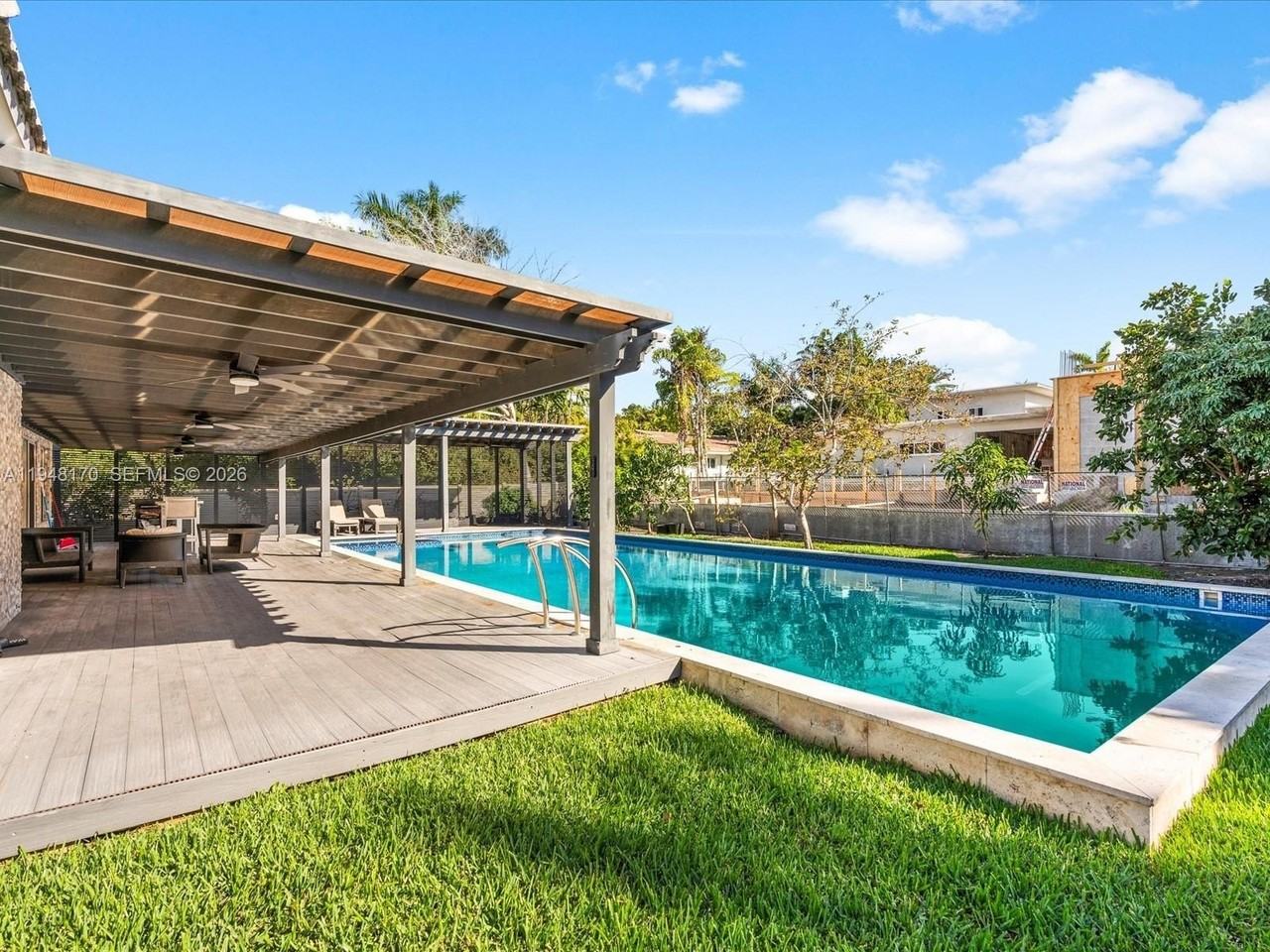 201 Golden Beach Dr - Photo 3 of 50