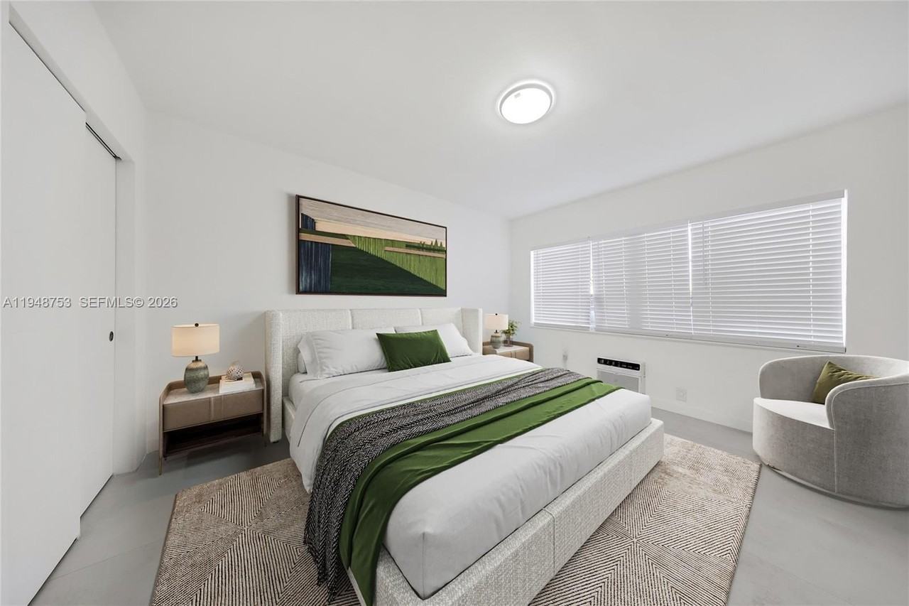 6930 Rue Versailles #10 - Photo 2 of 21