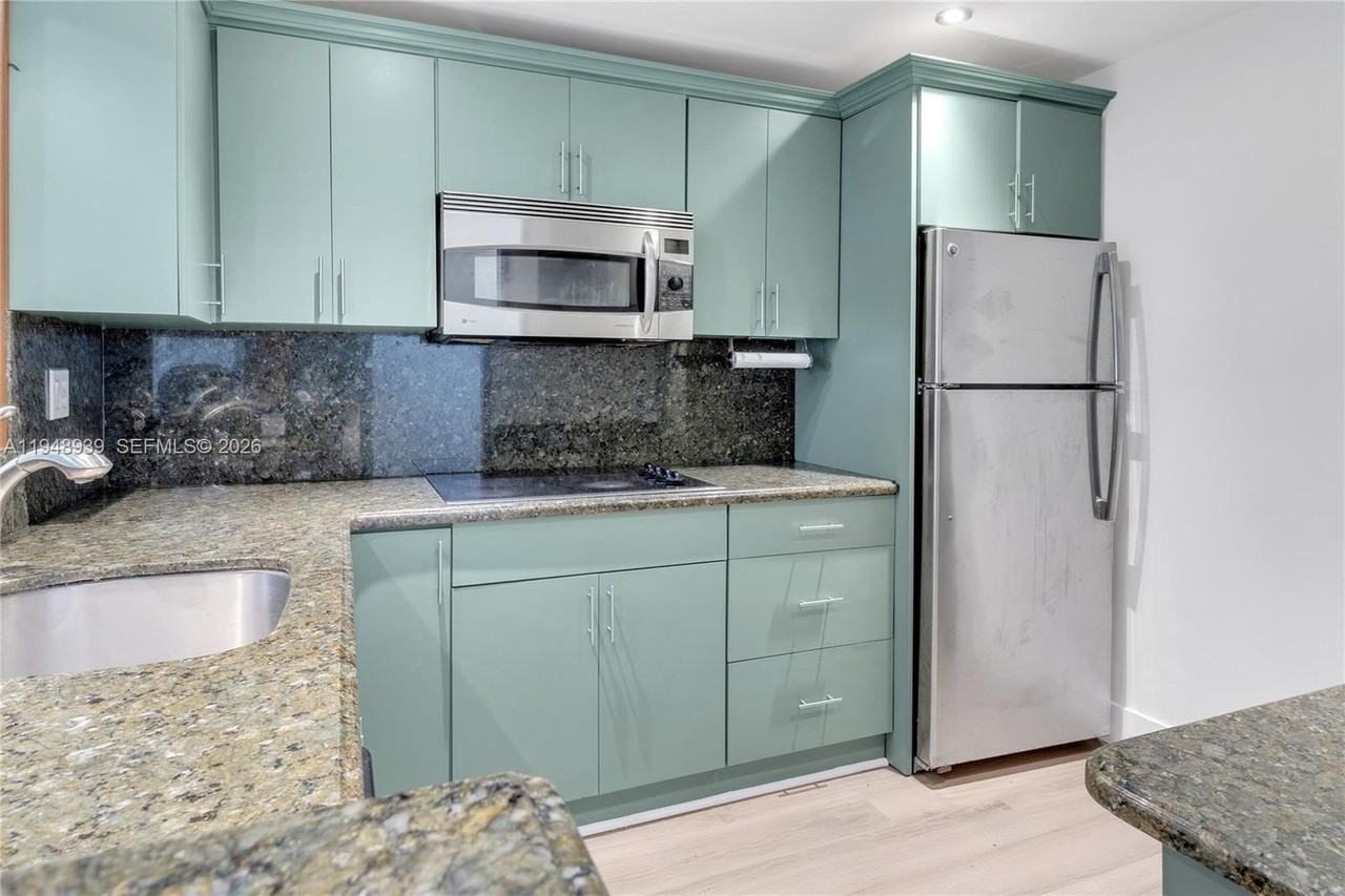 11273 Sw 88th St #116J - Photo 4 of 14