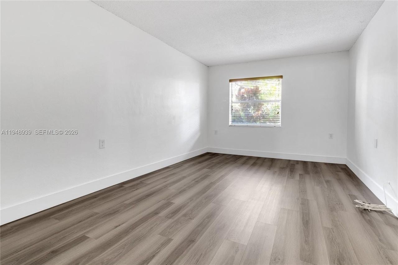 11273 Sw 88th St #116J - Photo 5 of 14