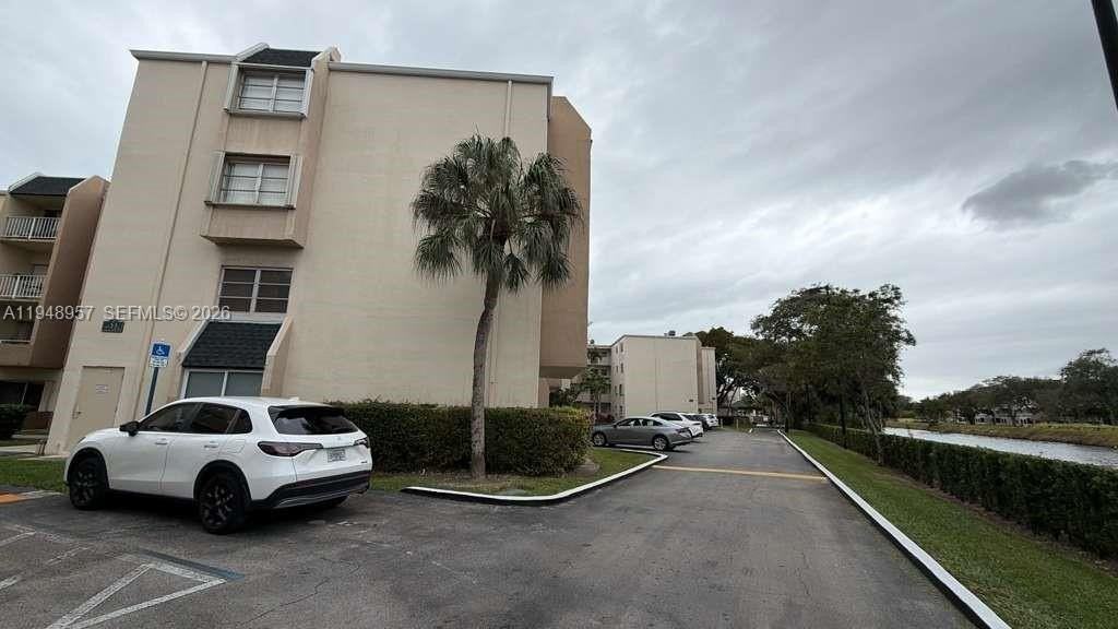 7725 Sw 86th St - Photo 5 of 22