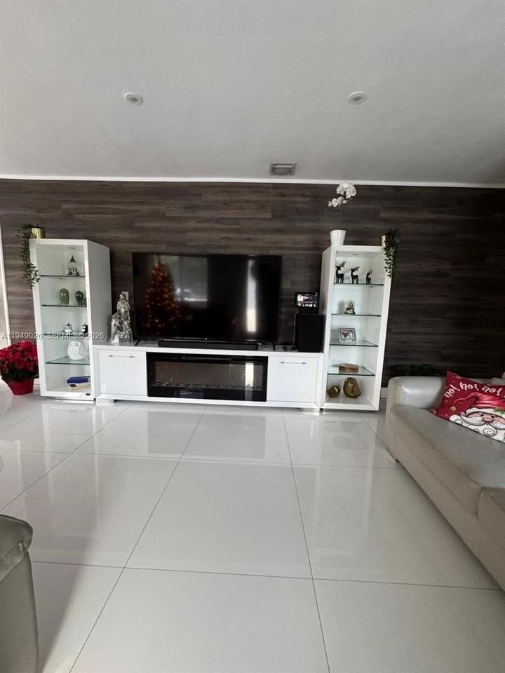 3551 Palm Ave #3551 - Photo 5 of 37