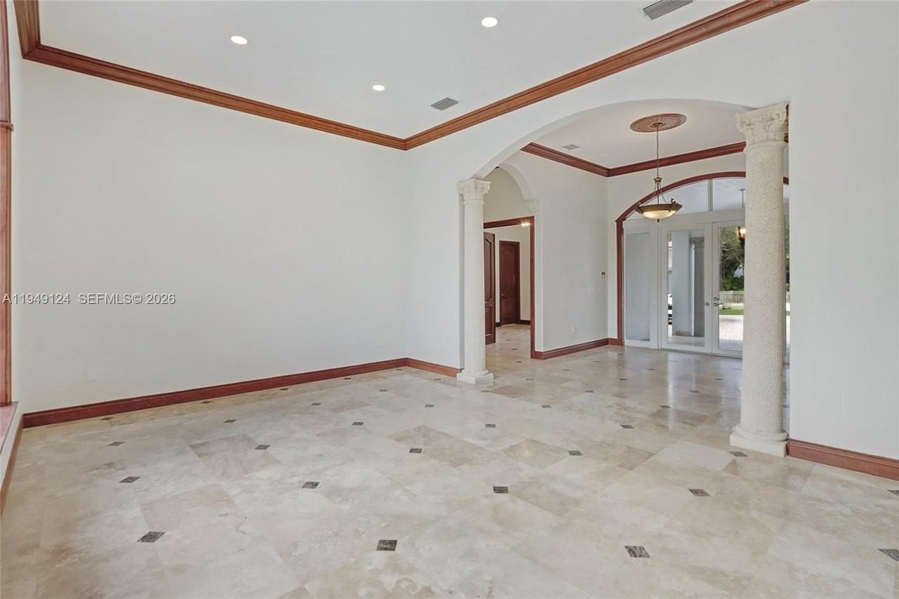 8480 Sw 98th St - Photo 6 of 50