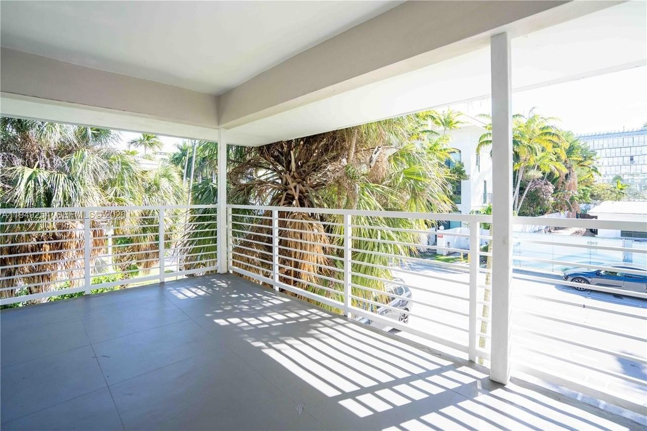 1185 98th St #6 - Photo 5 of 21