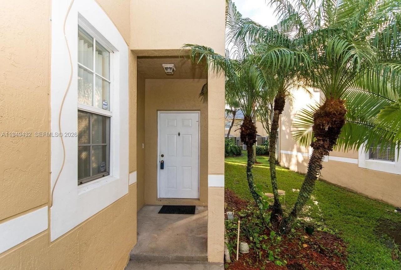 1911 Madeira Dr #1911 - Photo 6 of 50