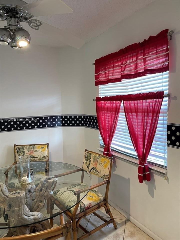 1604 Abaco Dr #G4 - Photo 5 of 9