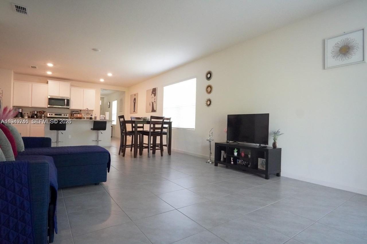 10770 Sw Vasari Way - Photo 6 of 23