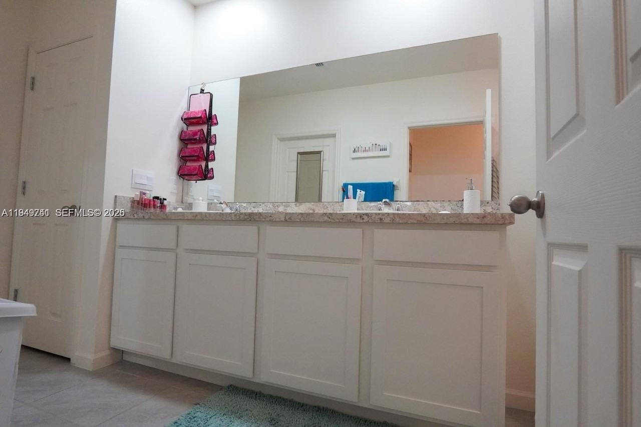 10770 Sw Vasari Way - Photo 7 of 23