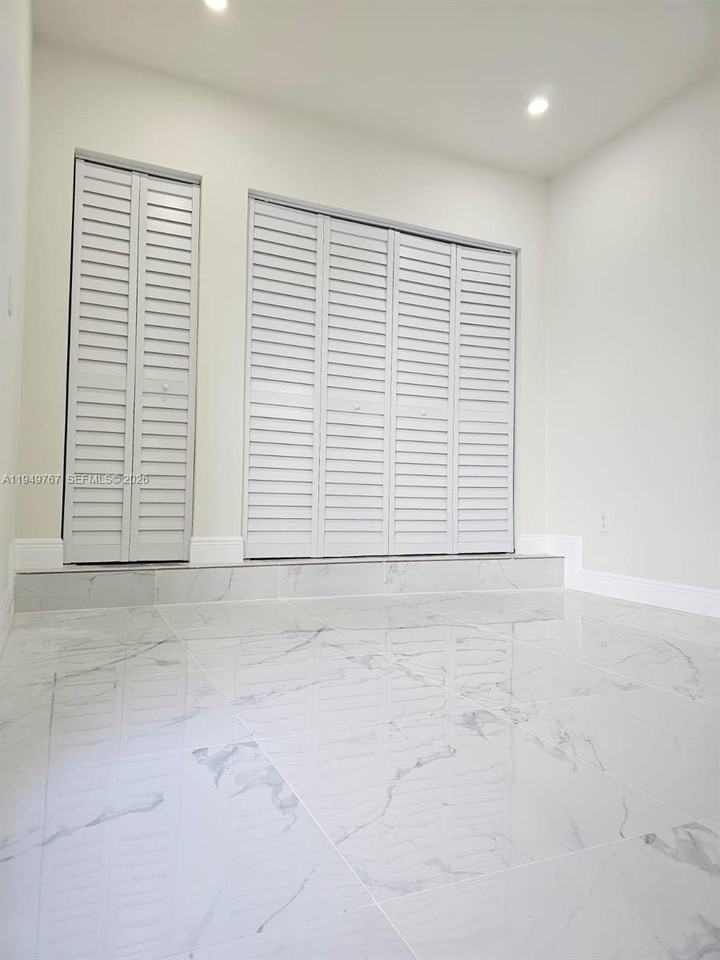 6140 Sw 156th Ct #0 - Photo 4 of 13