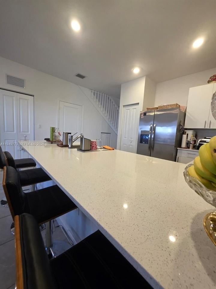 23337 Sw 128th Ave - Photo 3 of 24