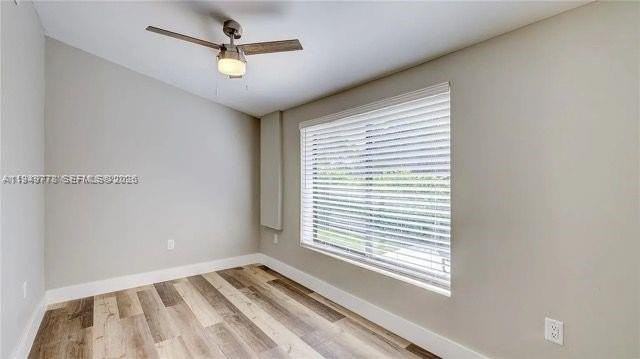 1050 Sw 11th St #1052 - Photo 4 of 10