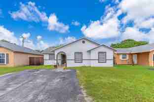 24938 Sw 128th Path - Photo 1 of 1