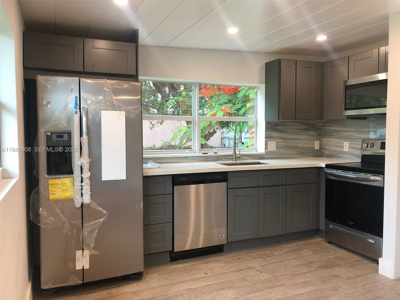 8000 Nw 12th Pl - Photo 3 of 12