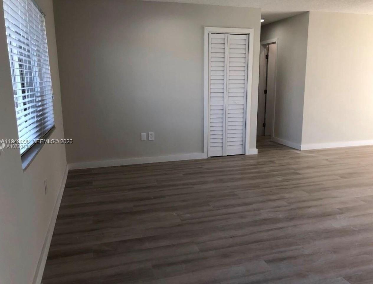 9620 Sw 78th St - Photo 2 of 13